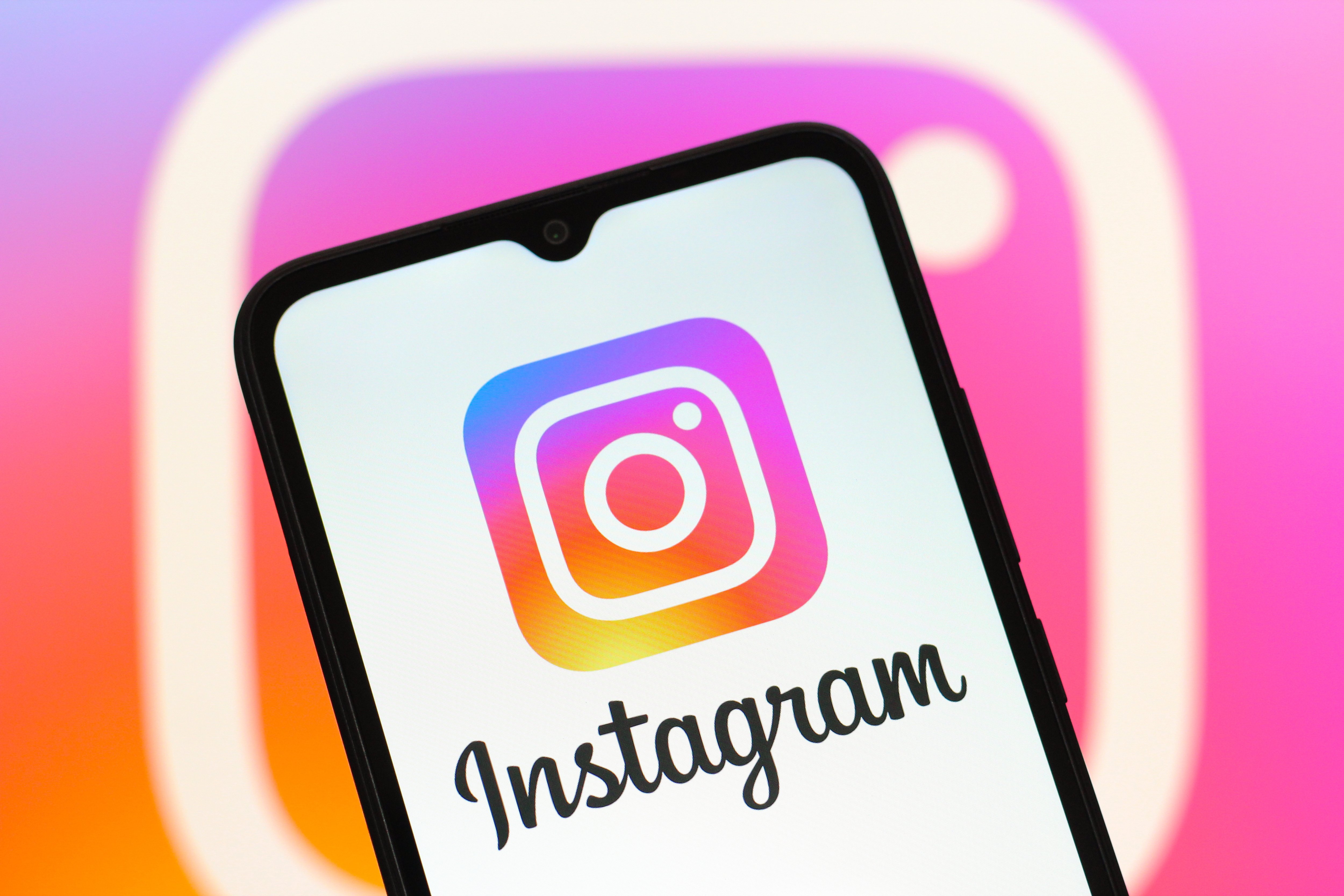 Instagram's overseas marketing and number data screening strategy